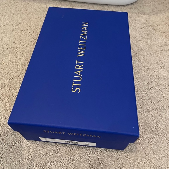 Stuart Weitzman scalloped slide sandals, 7.5. NWT. dust bag, box & SW cert. - Picture 7 of 8